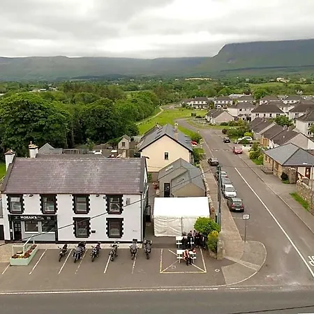 Bed & Breakfast Moran's Bar &